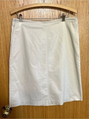 Banana Republic Khaki Stretch Skirt Knee Length Modest Size 8 Working Girl